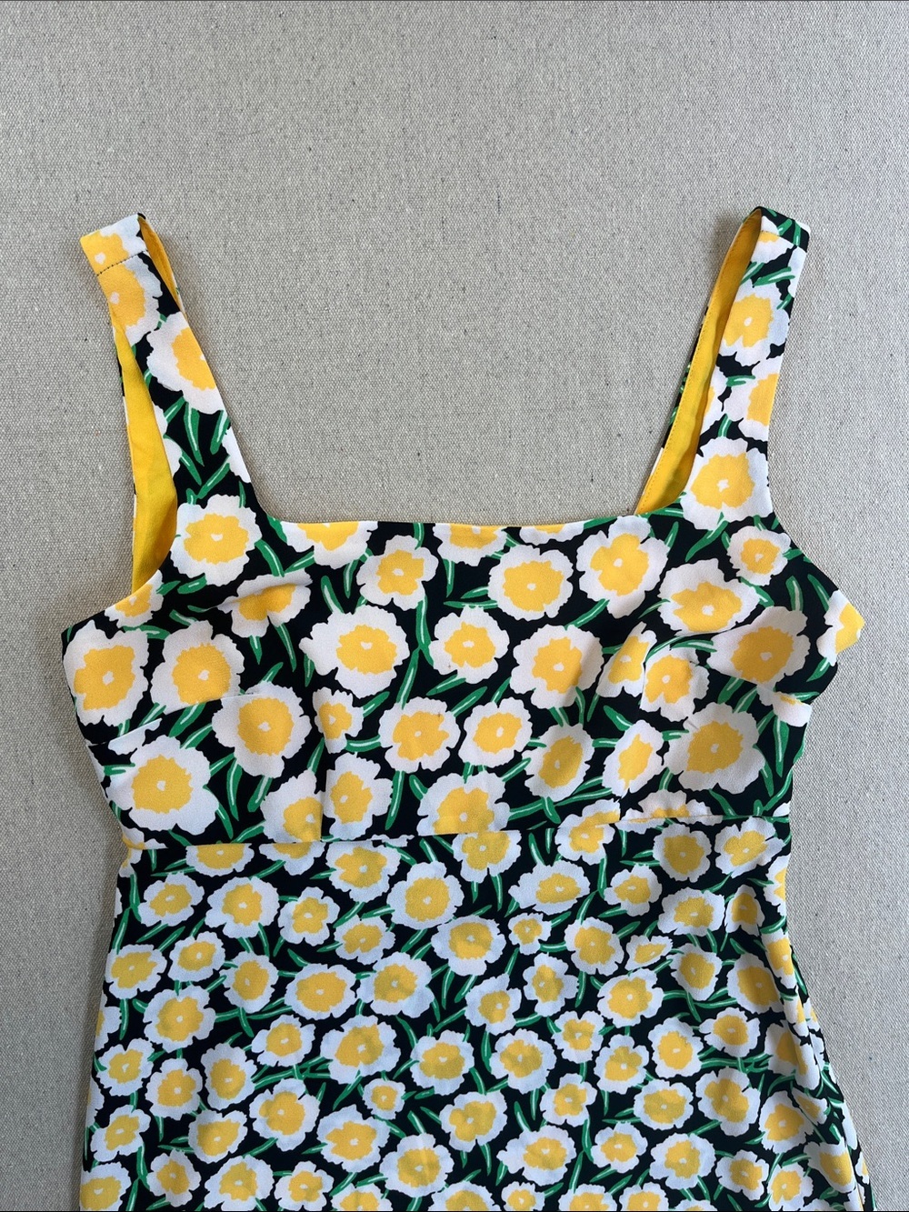 Diane Von Furstenberg Floral Mini Dress Yellow Daisy Print Size 2 - Picture 3 of 13